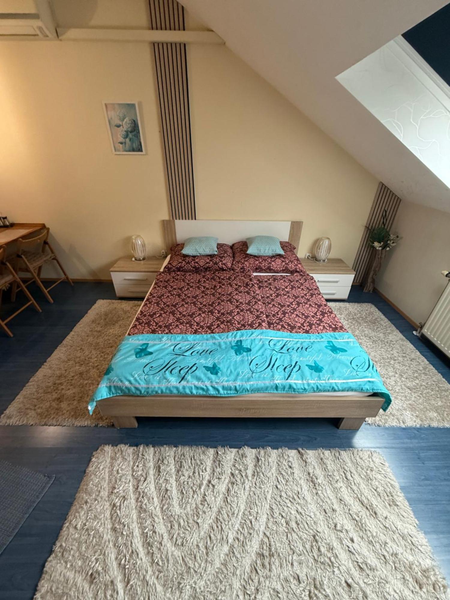 Kossuth Apartman بودابست المظهر الخارجي الصورة